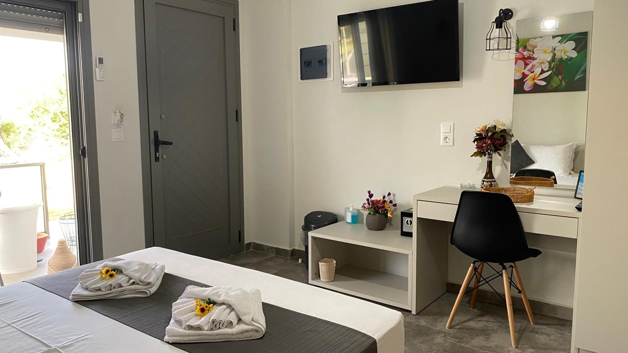 Harmony Studios & Apartments Скала Потамияс Екстериор снимка